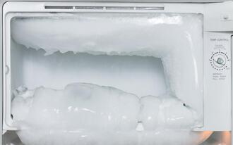Tủ lạnh không xả đá bám tuyết kín ngăn đông