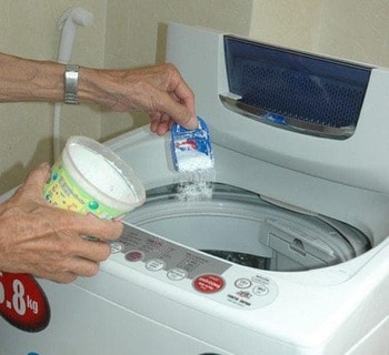 Kiểm tra đồ đạc trước khi cho vào máy giặt để máy giặt không bị hỏng
