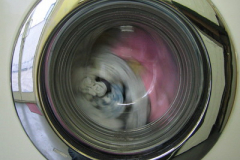 Máy giặt hỏng do sự cố đóng mở cửa khi sử dụng