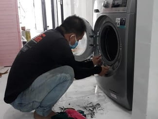 Thợ sửa chữa máy giặt uy tín và chuyên nghiệp