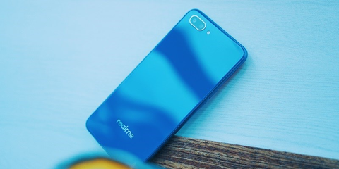 Smartphone tai thỏ Realme C1 tiếp tục được giảm giá tốt